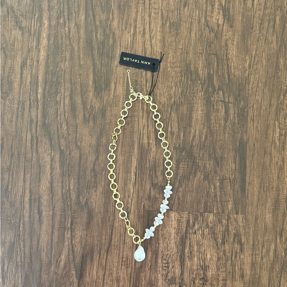 Ann Taylor mixed pearl and chain Necklace - Picture 4 of 14